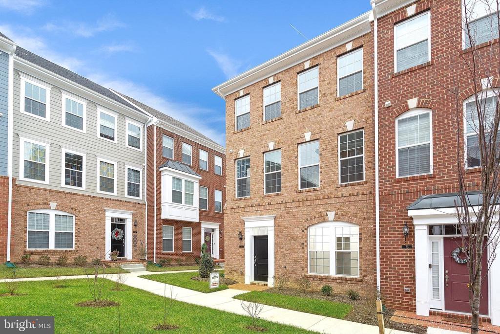 313 Buckeye Cir