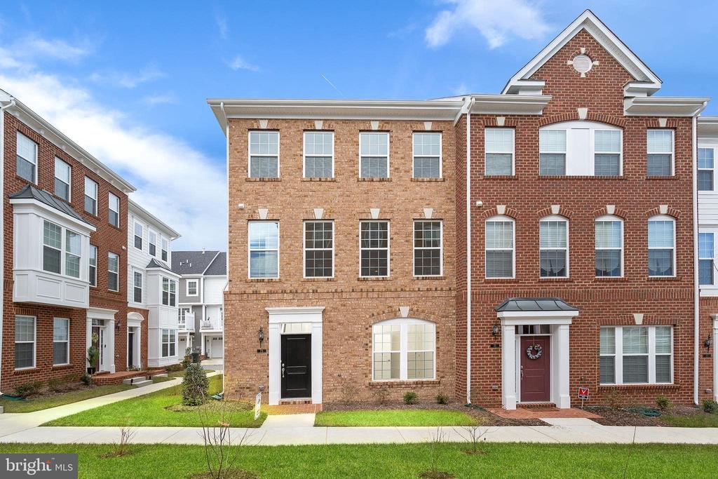 313 Buckeye Cir