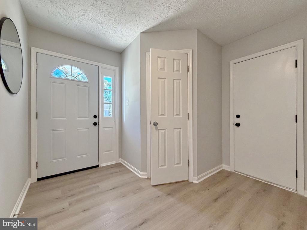 6903 CARIBOU COURT