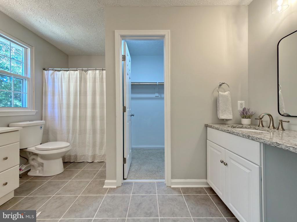 6903 CARIBOU COURT