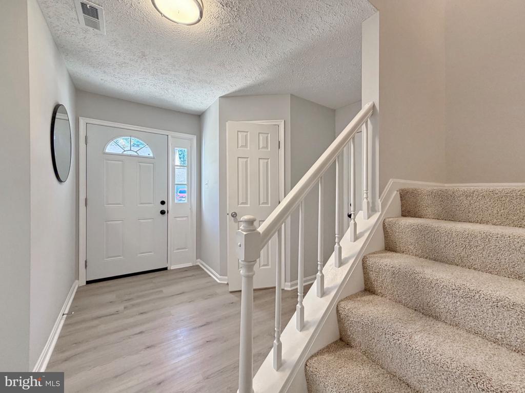 6903 CARIBOU COURT