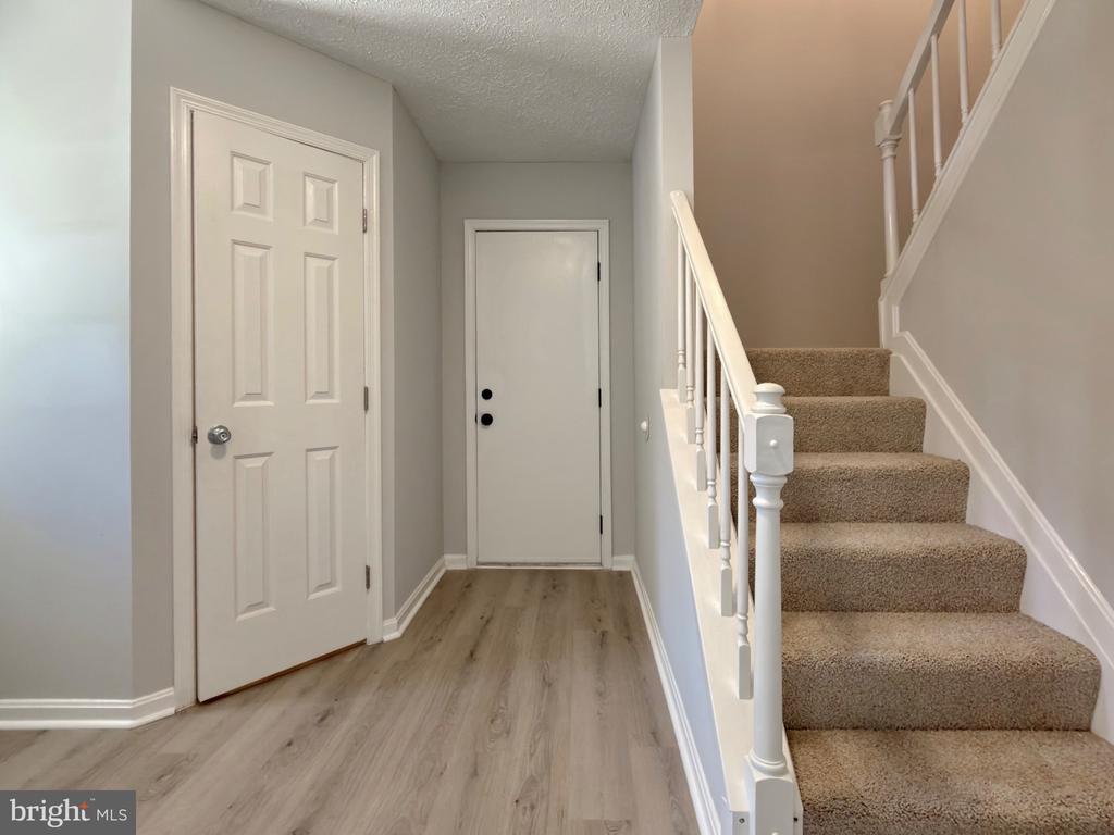 6903 CARIBOU COURT