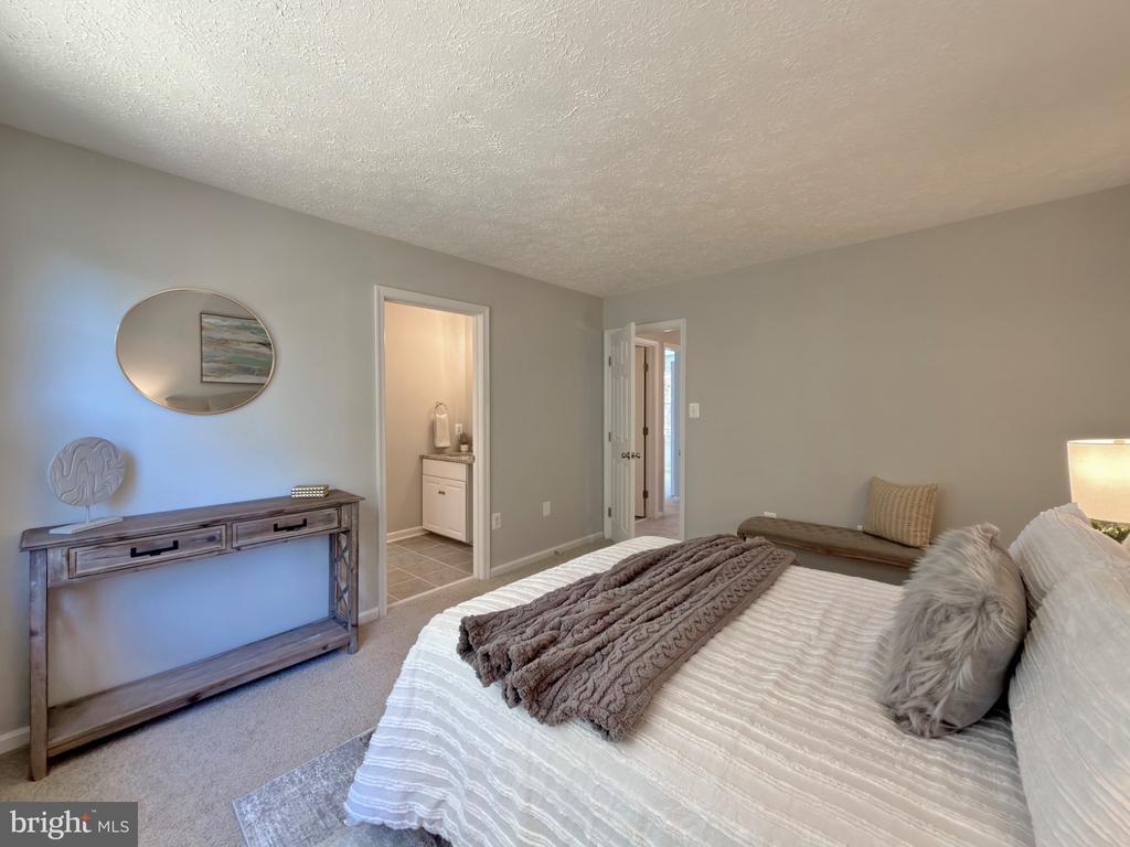 6903 CARIBOU COURT