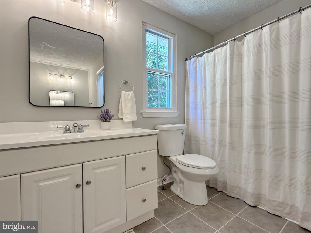 6903 CARIBOU COURT