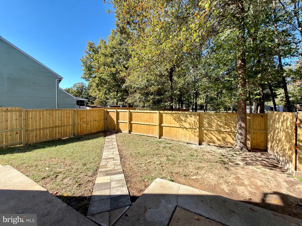 6903 CARIBOU COURT