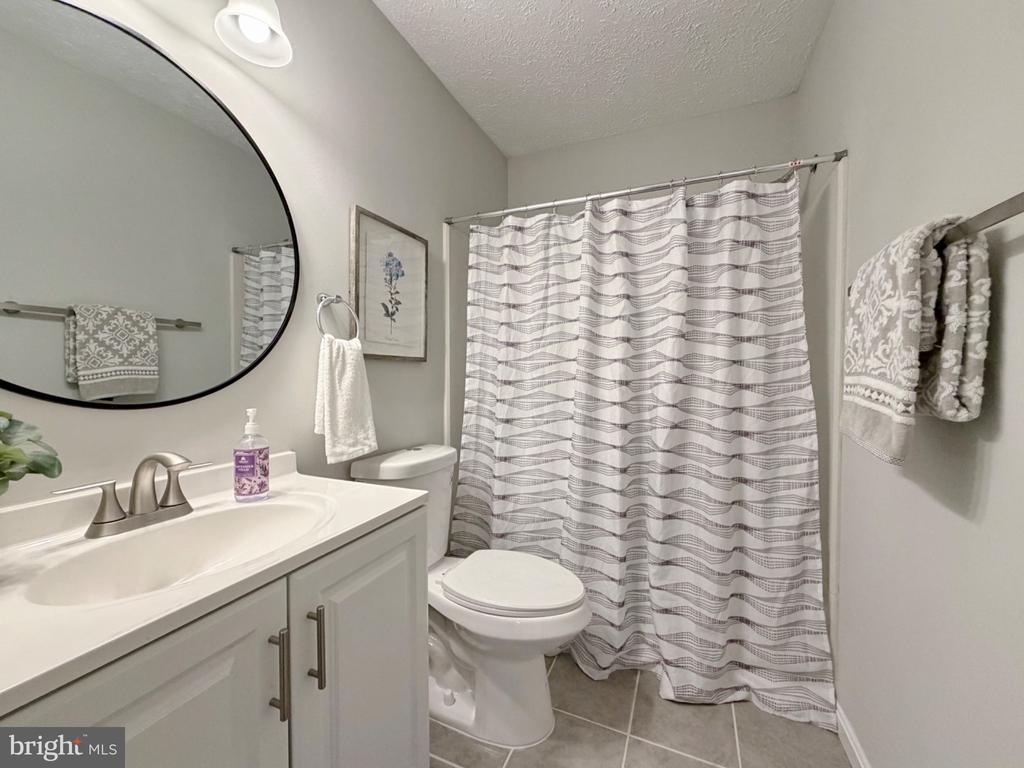 6903 CARIBOU COURT
