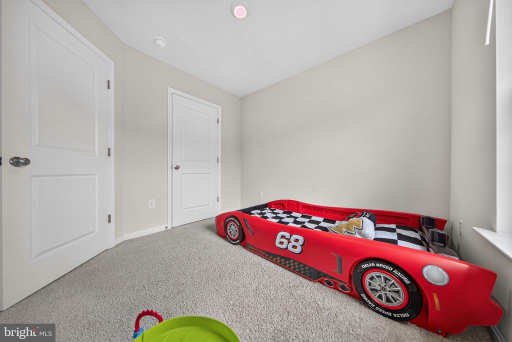 1204 DAPHNE WAY