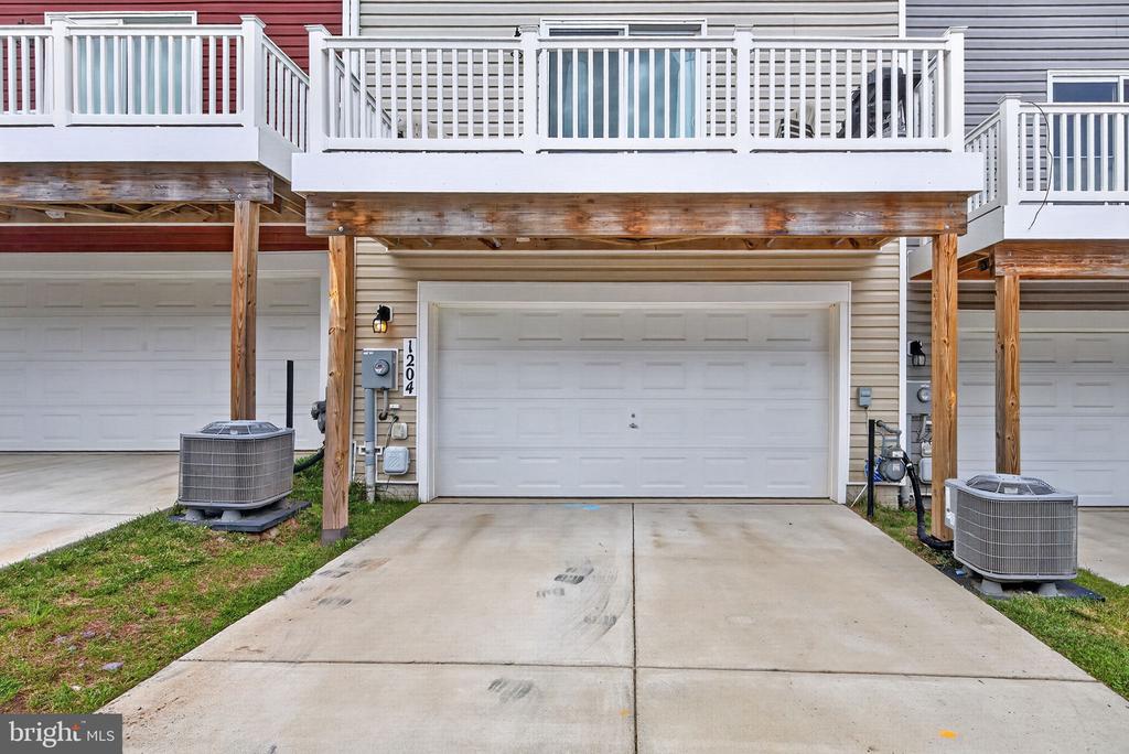 1204 DAPHNE WAY