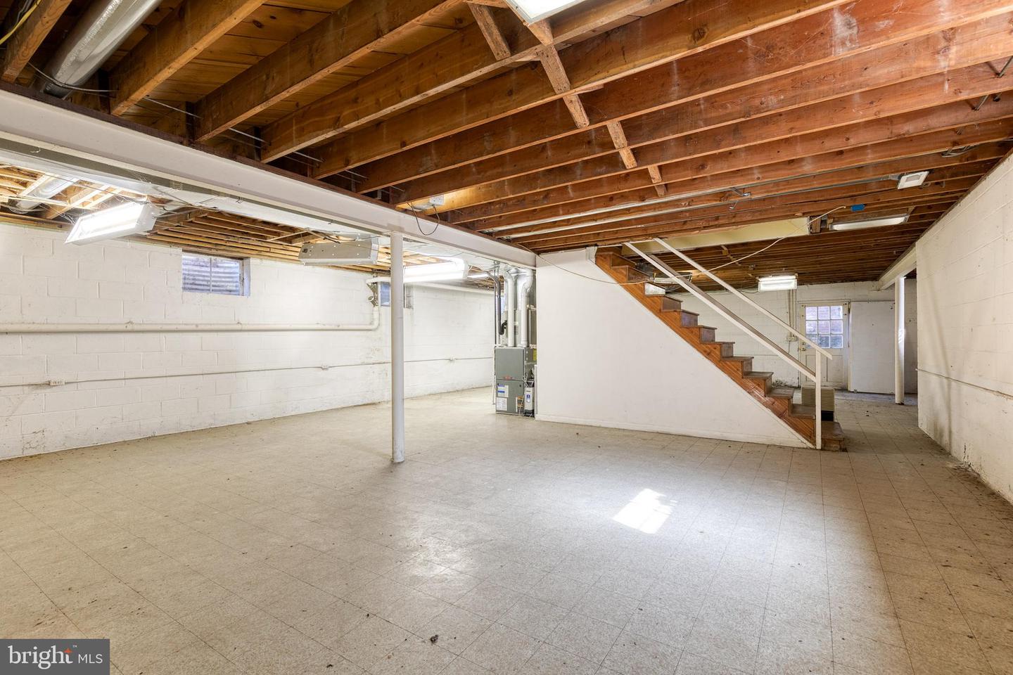 8220 Old Montgomery Rd