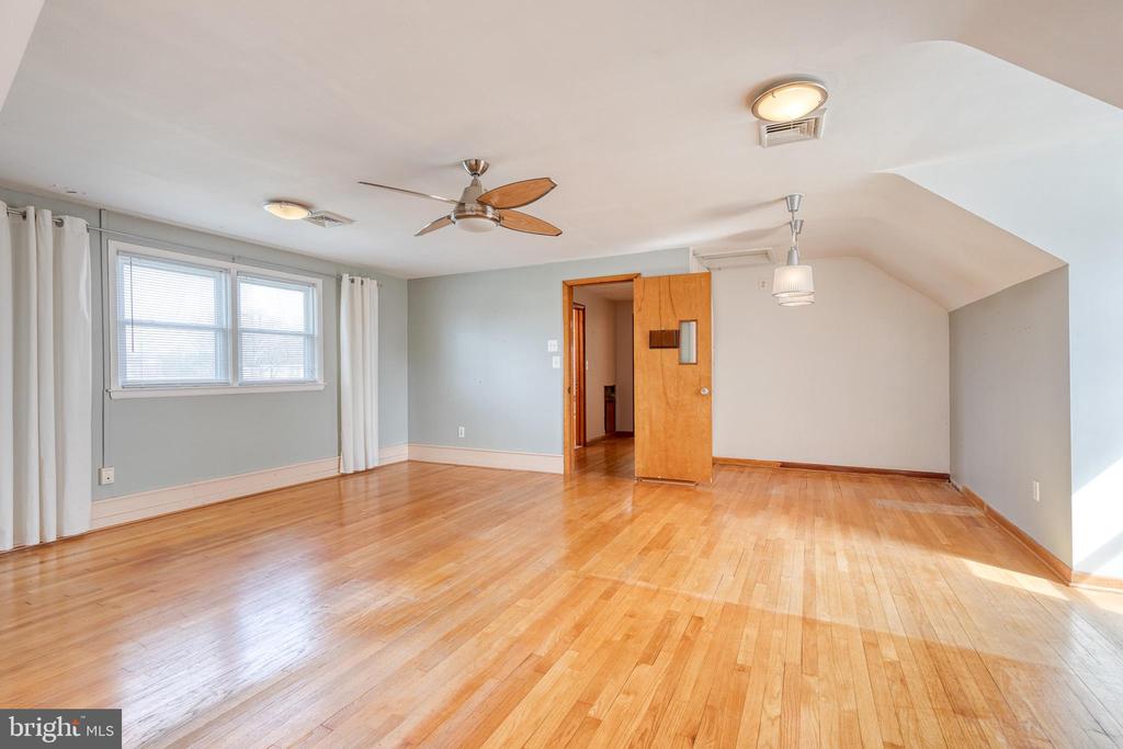 8220 Old Montgomery Rd