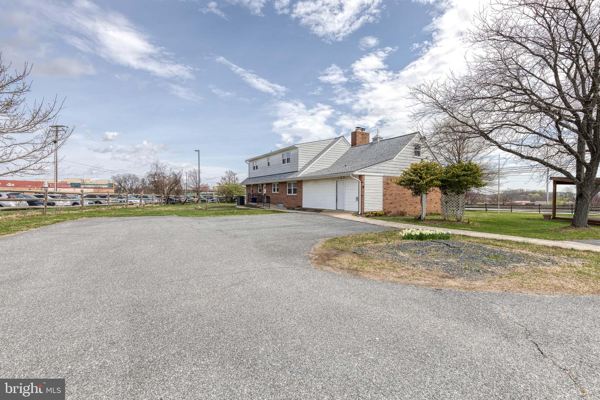 8220 Old Montgomery Rd