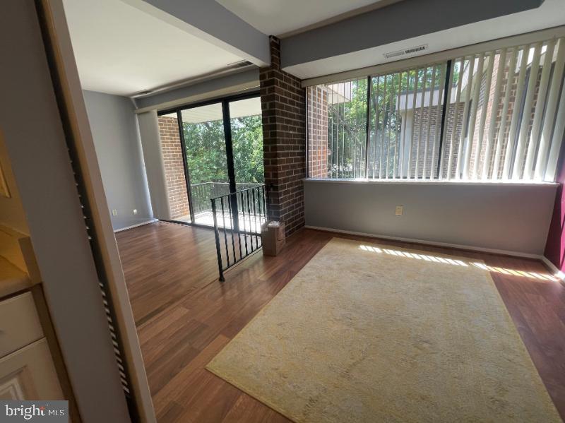 9800 Georgia Ave #25-303