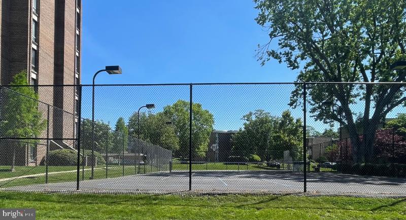 9800 Georgia Ave #25-303