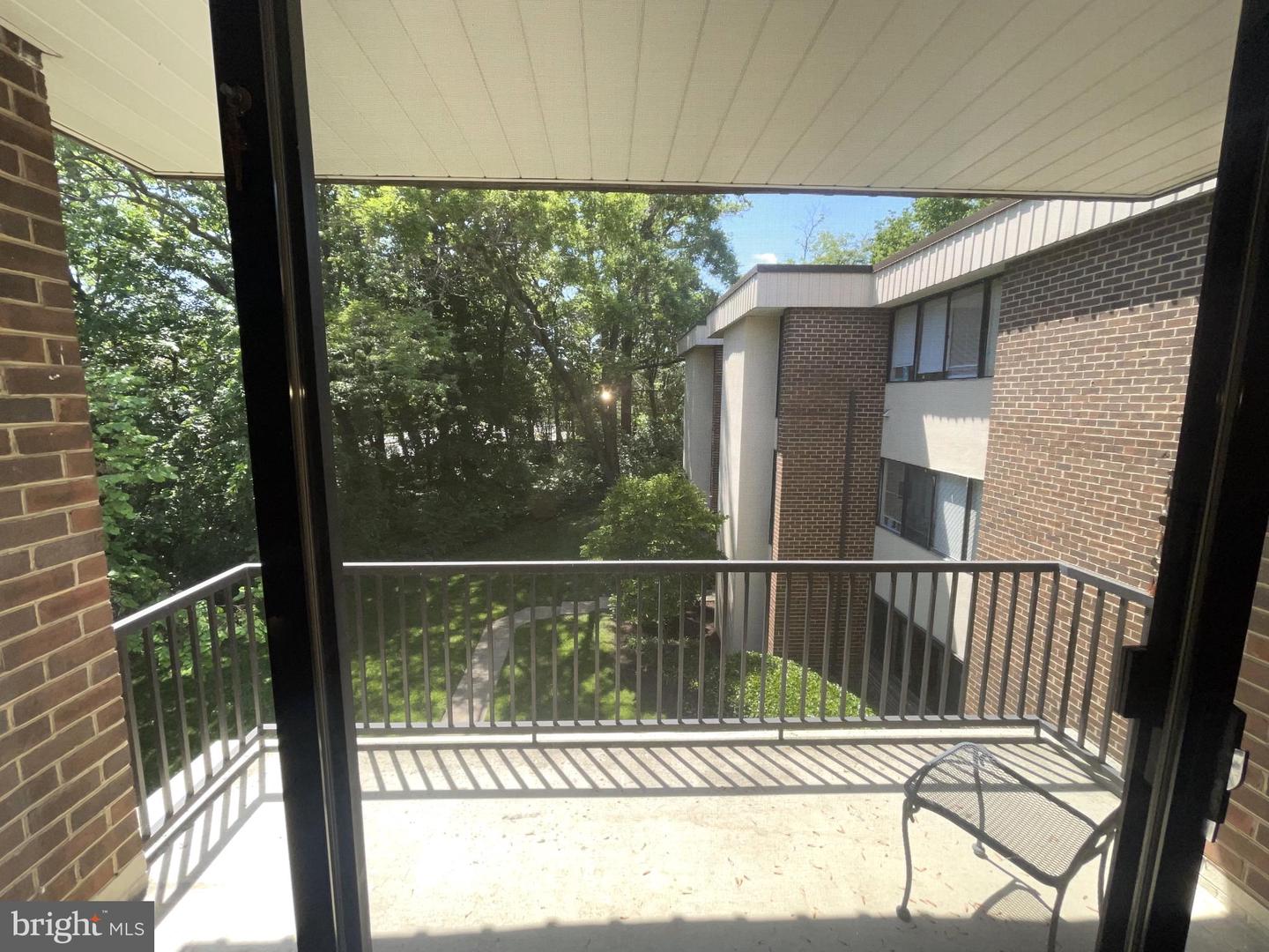 9800 Georgia Ave #25-303
