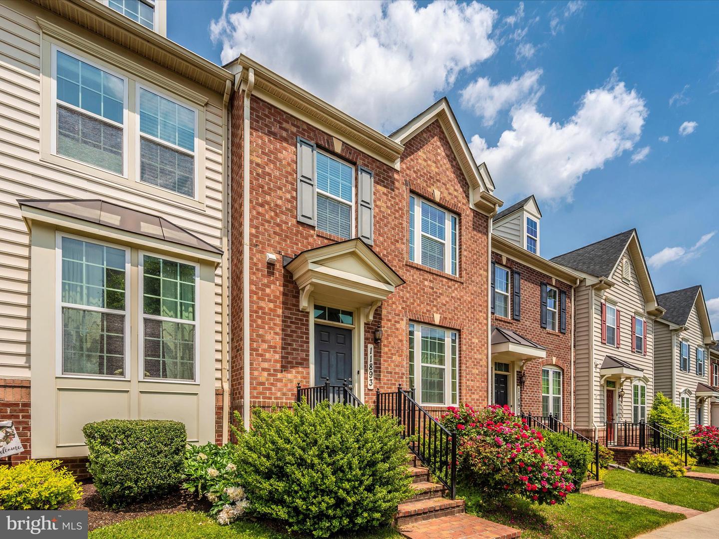 11893 Country Squire Way