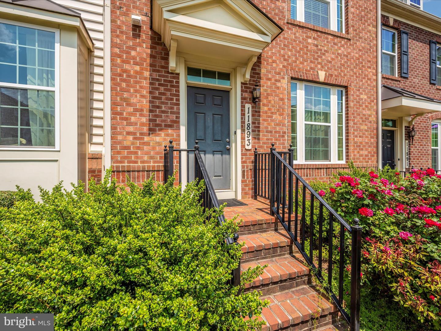 11893 Country Squire Way