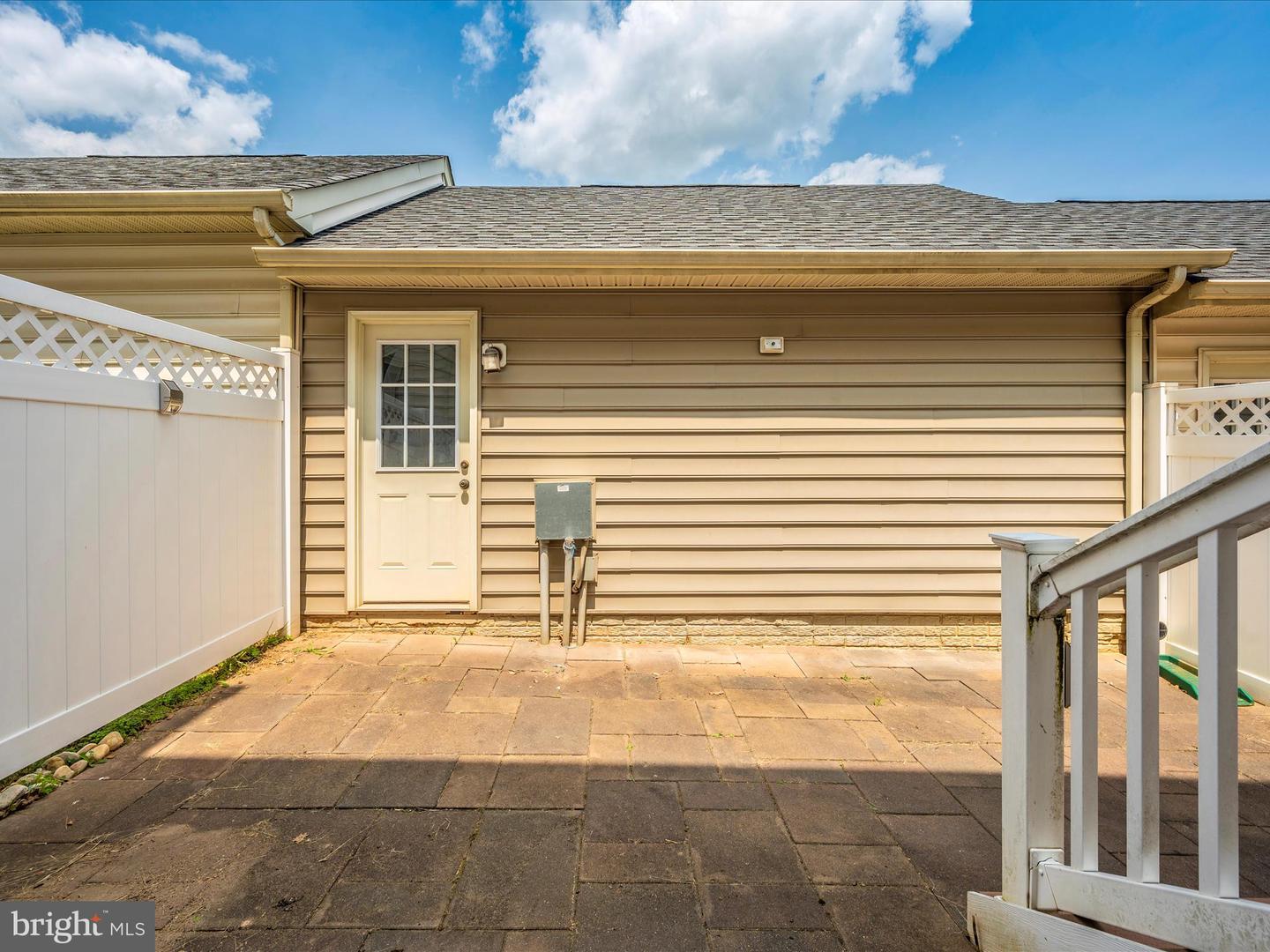 11893 Country Squire Way