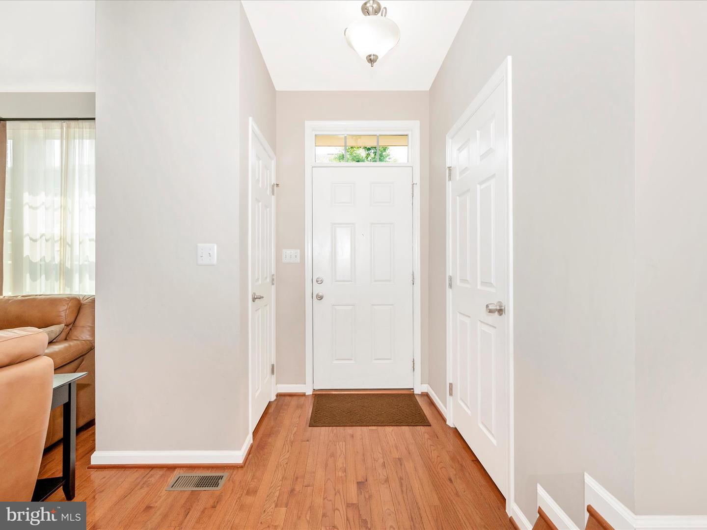 11893 Country Squire Way