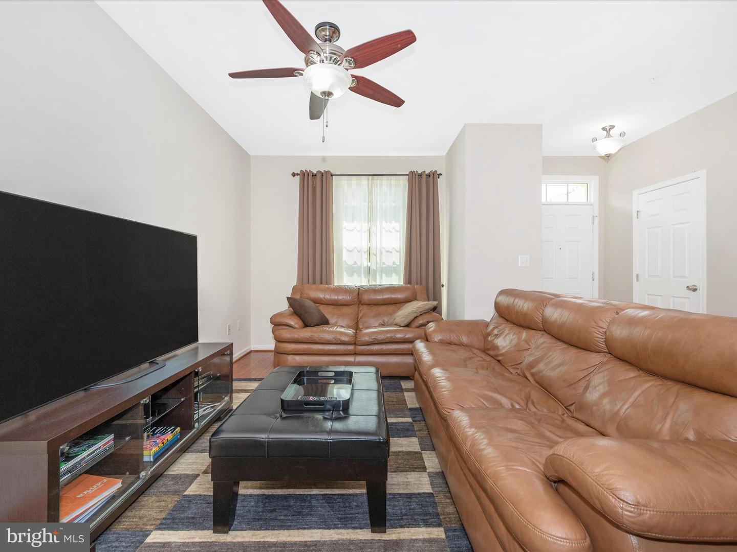 11893 Country Squire Way