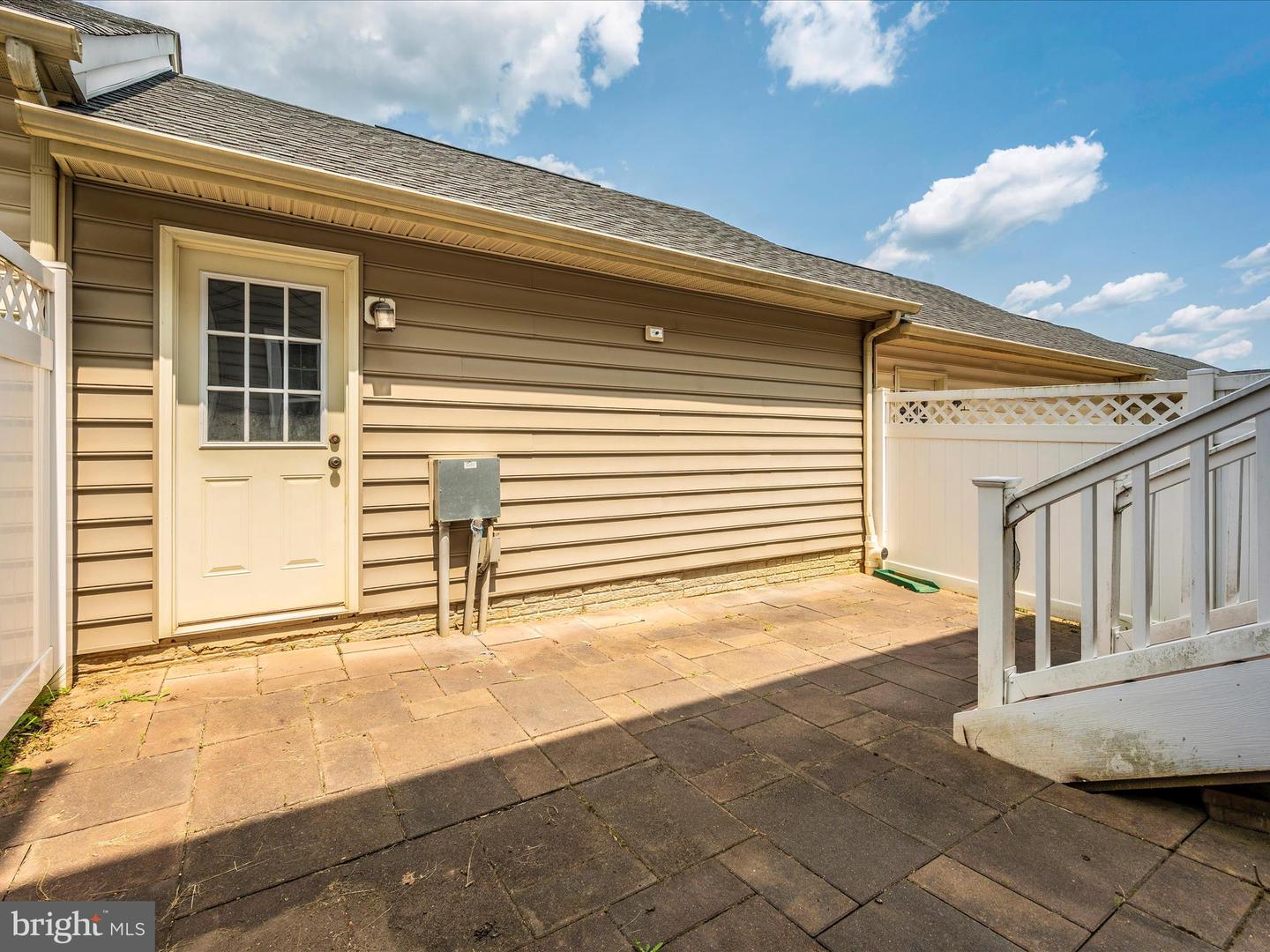 11893 Country Squire Way
