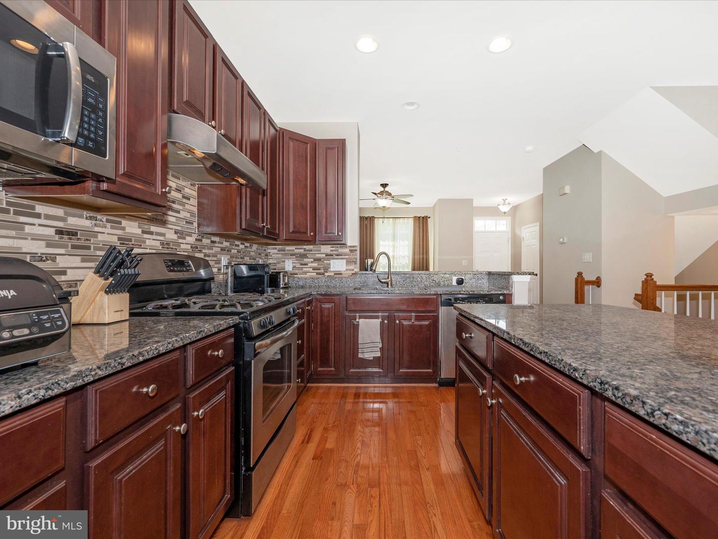 11893 Country Squire Way