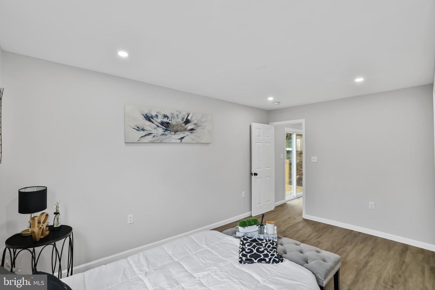 2800 Sheraton St