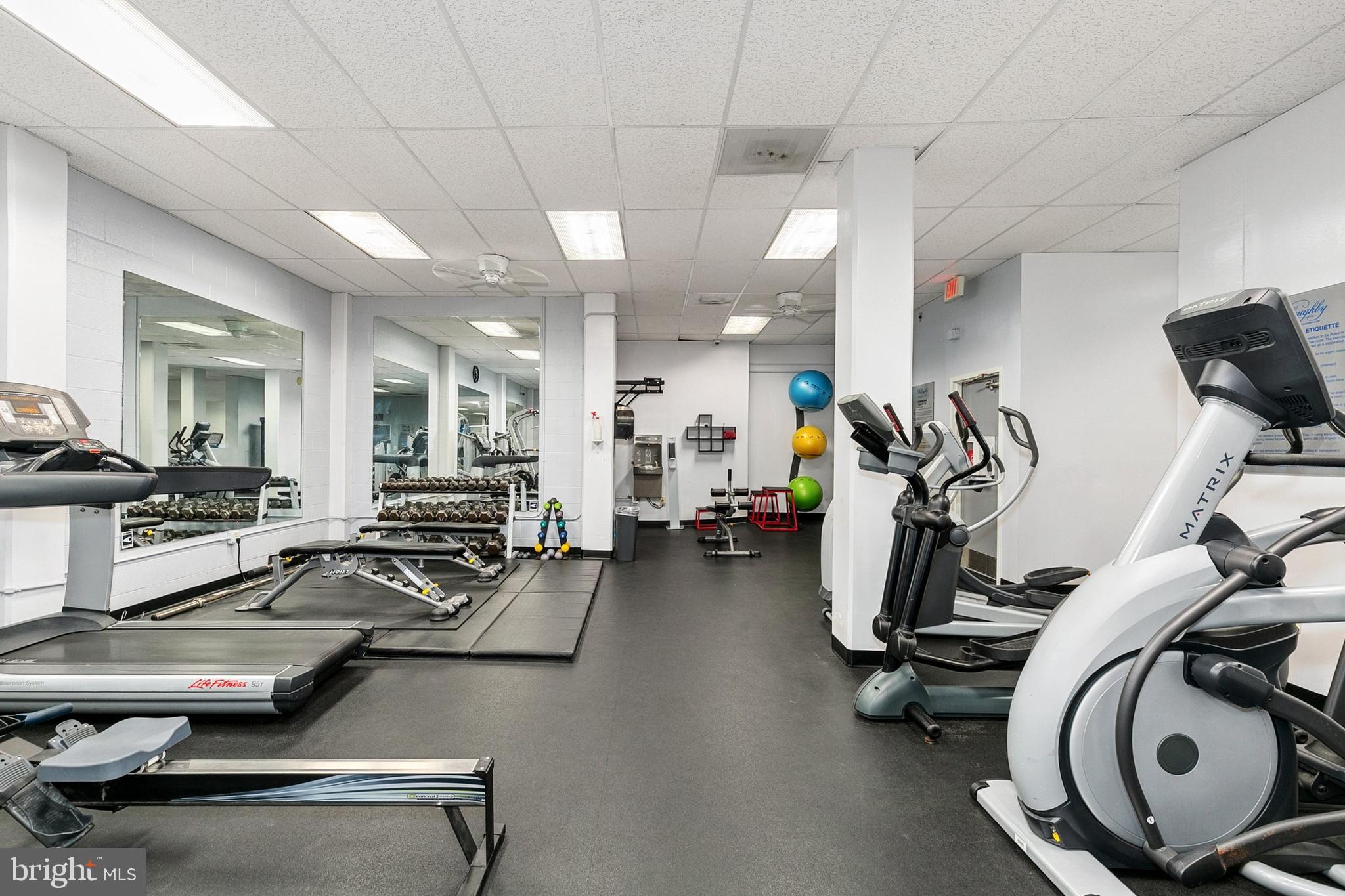 5500 Friendship Blvd #2012n