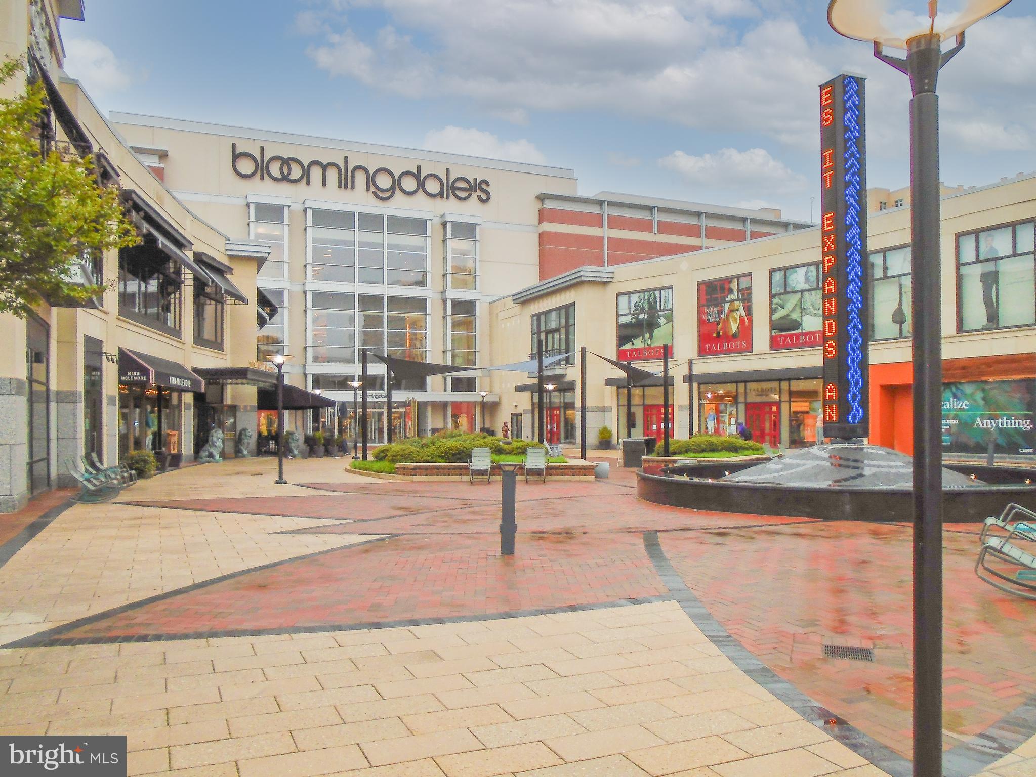 5500 Friendship Blvd #2012n