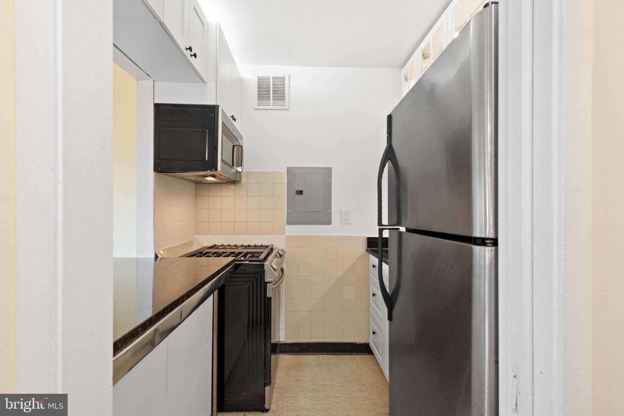 5500 Friendship Blvd #2012n