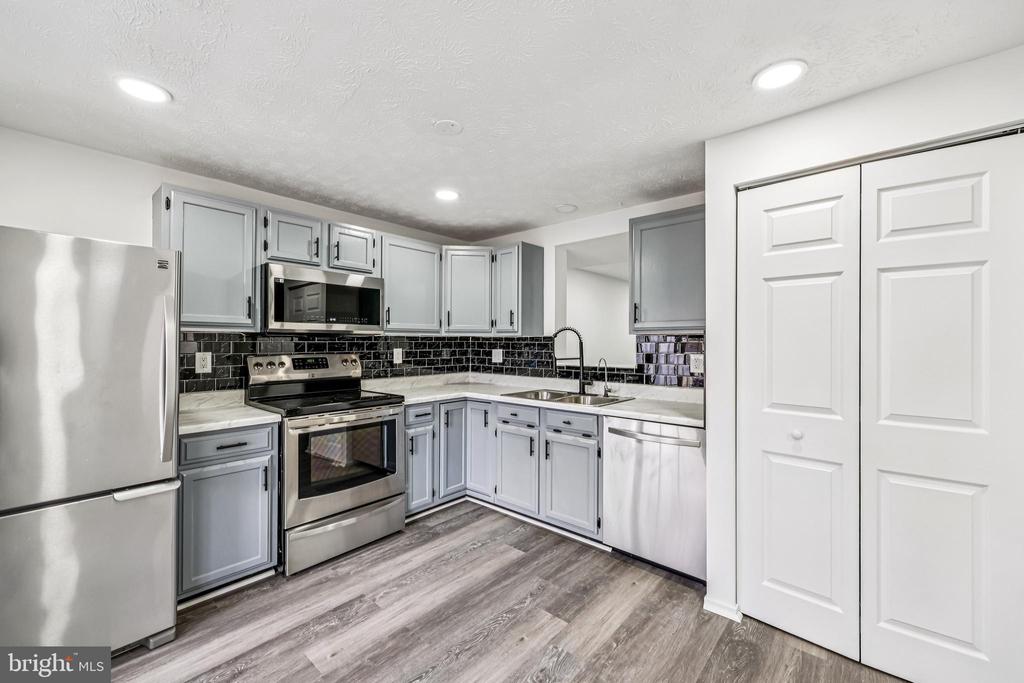 19603 KILCREGGAN WAY