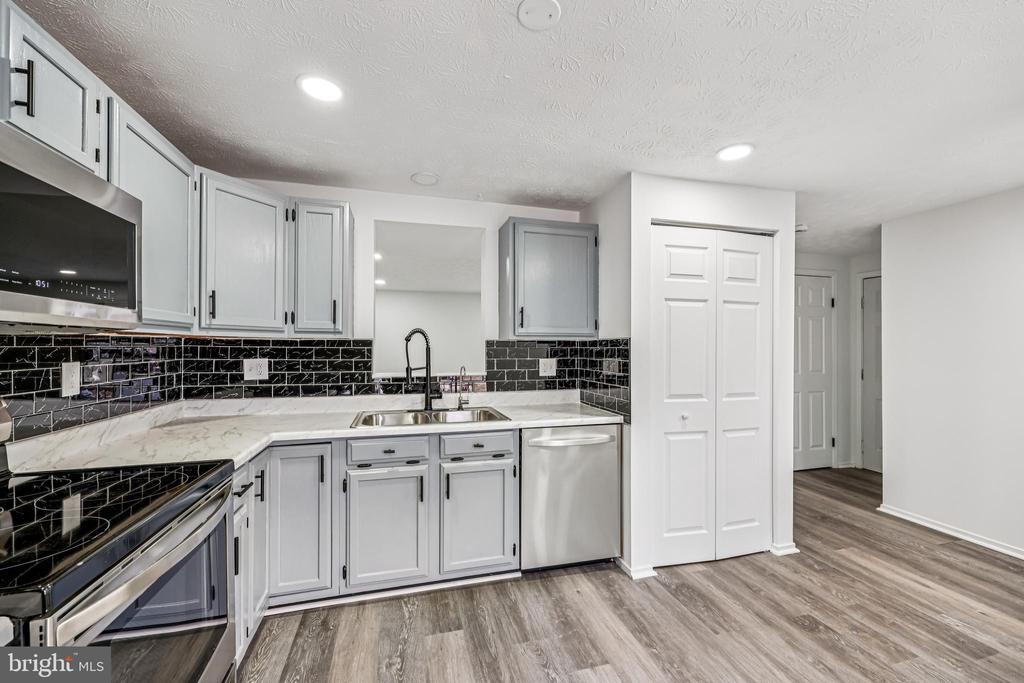 19603 KILCREGGAN WAY