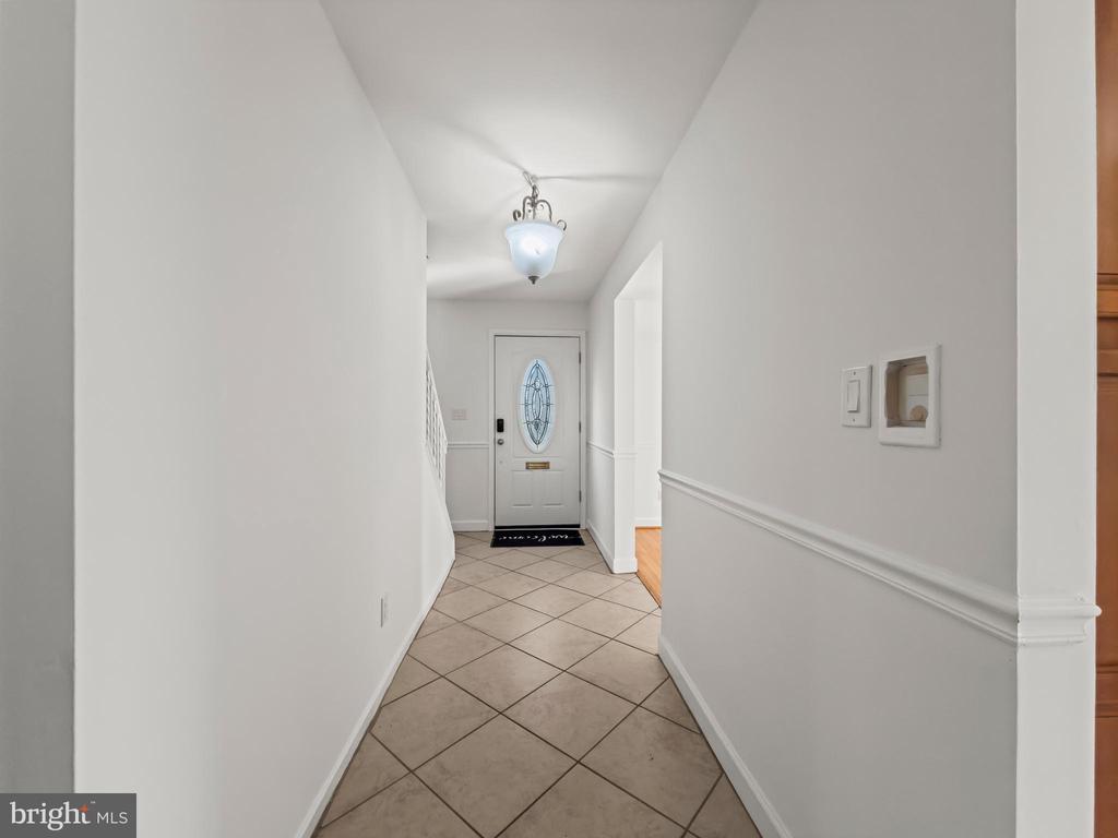 9900 TAMBAY COURT