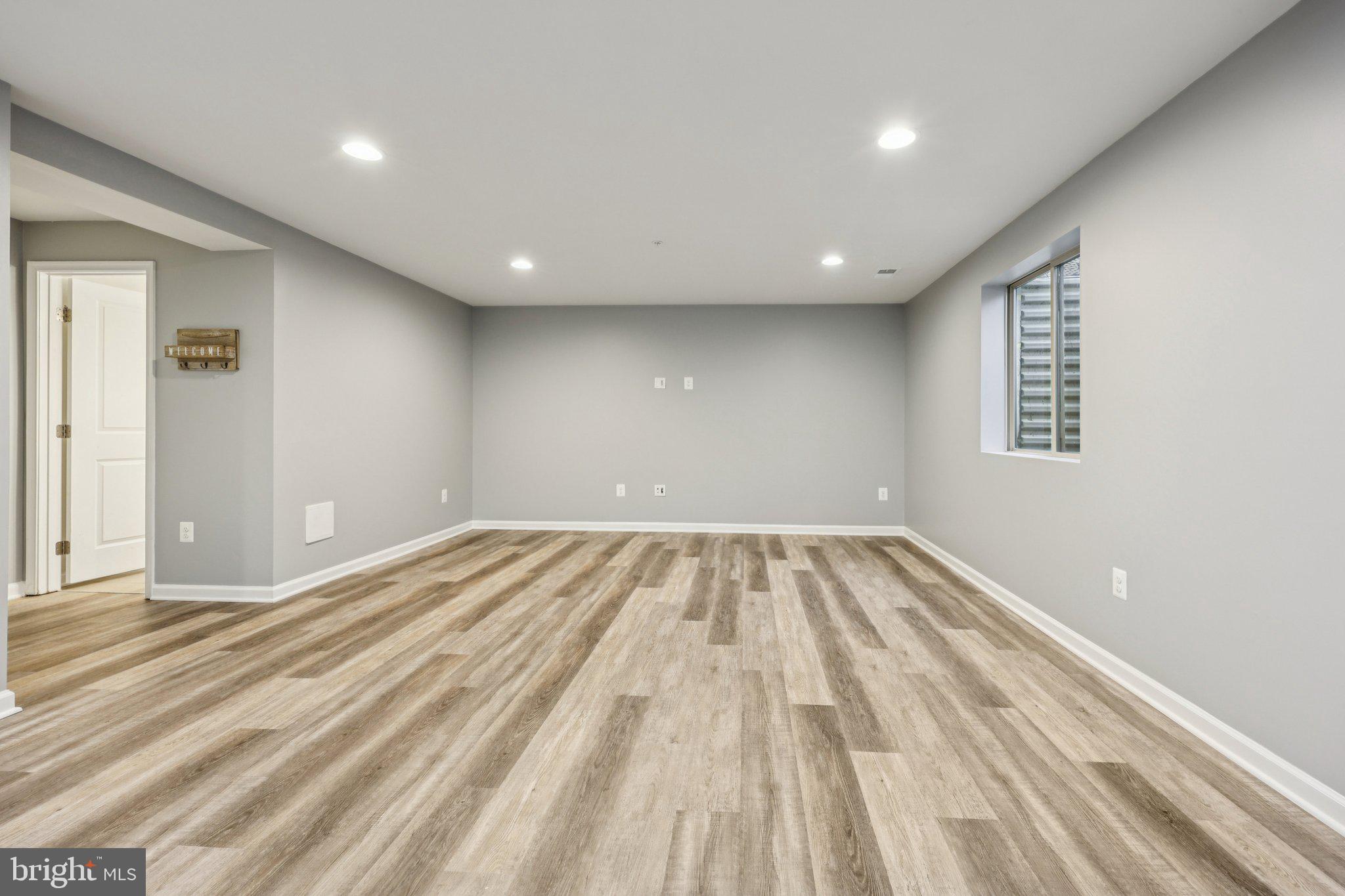 1605 REGENT MANOR COURT