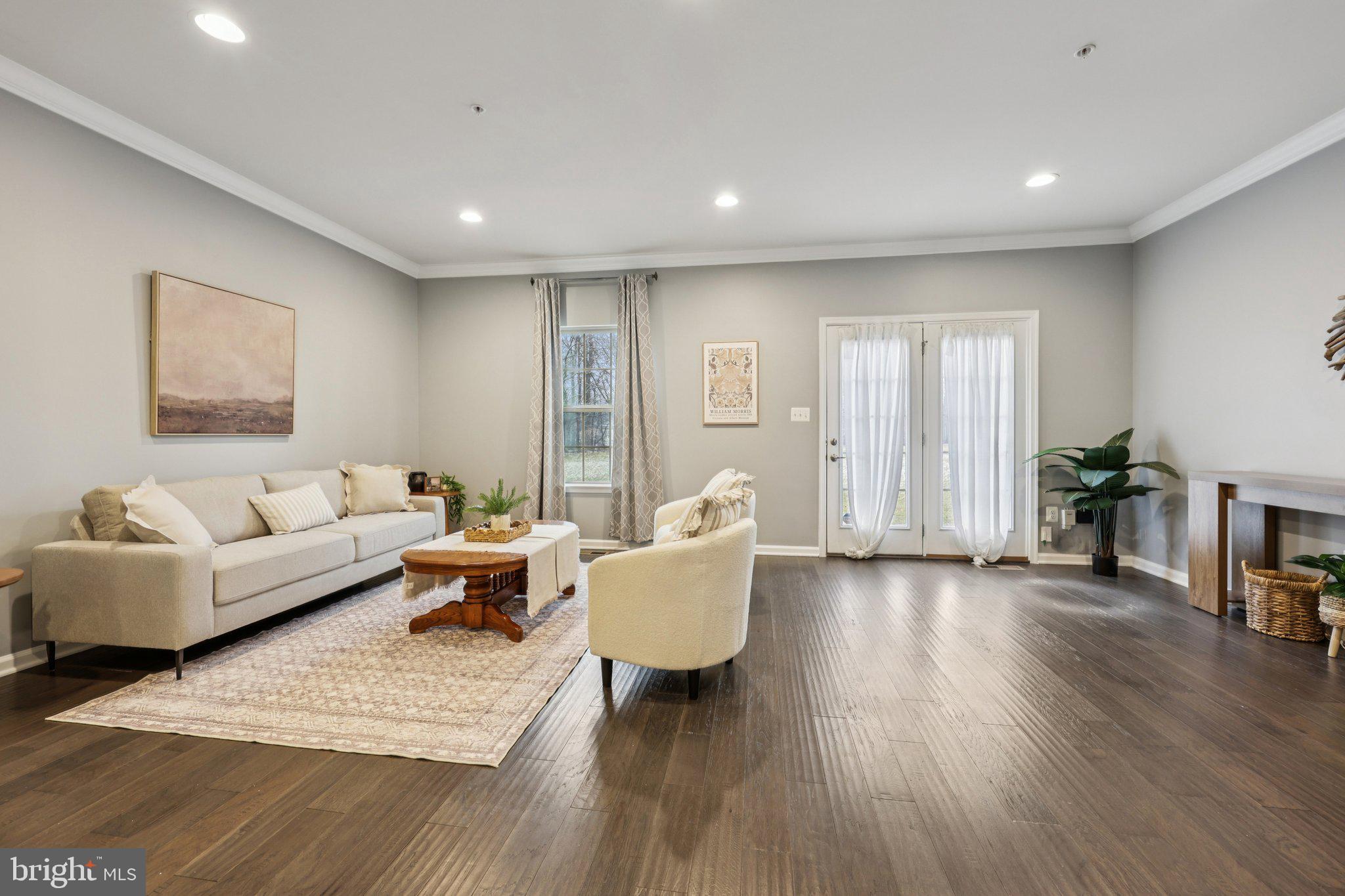 1605 REGENT MANOR COURT