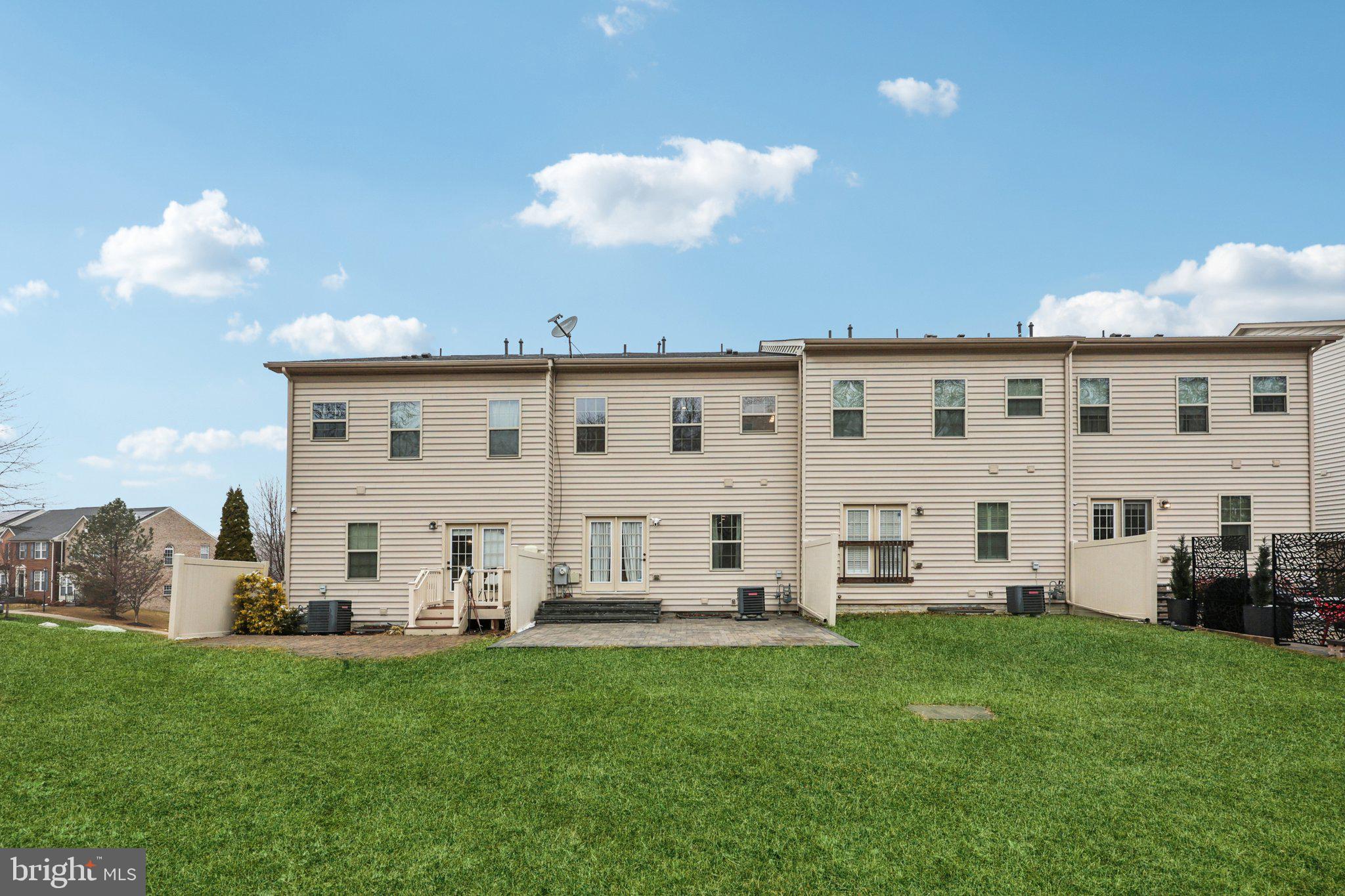 1605 REGENT MANOR COURT