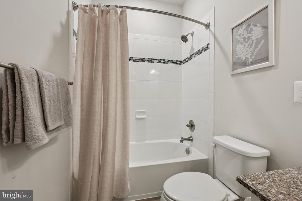 1605 REGENT MANOR COURT