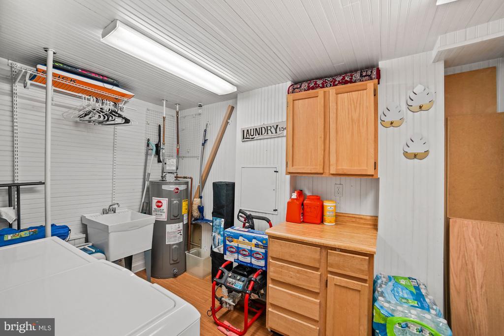 9508 DUNBROOK COURT
