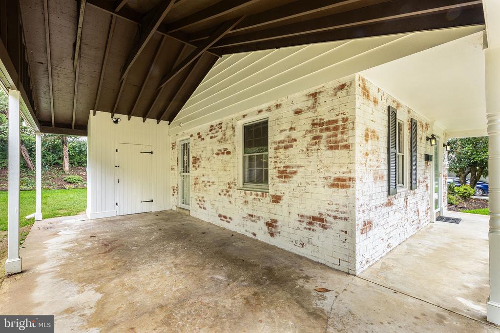 615 SMALLWOOD ROAD