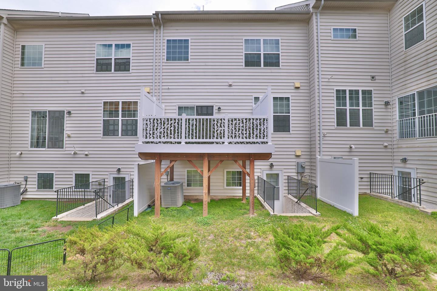 4113 Winding Waters Ter