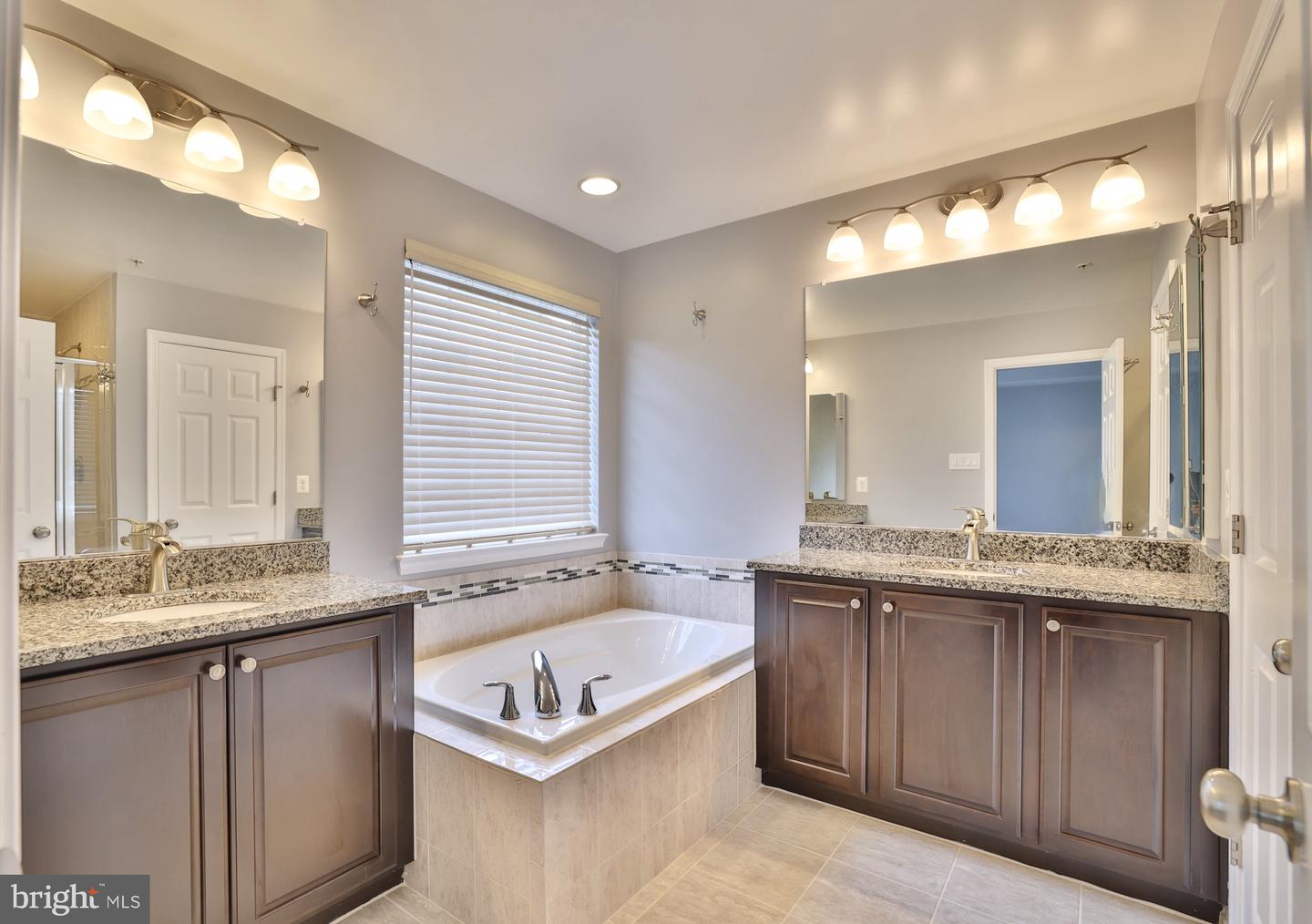 4113 Winding Waters Ter