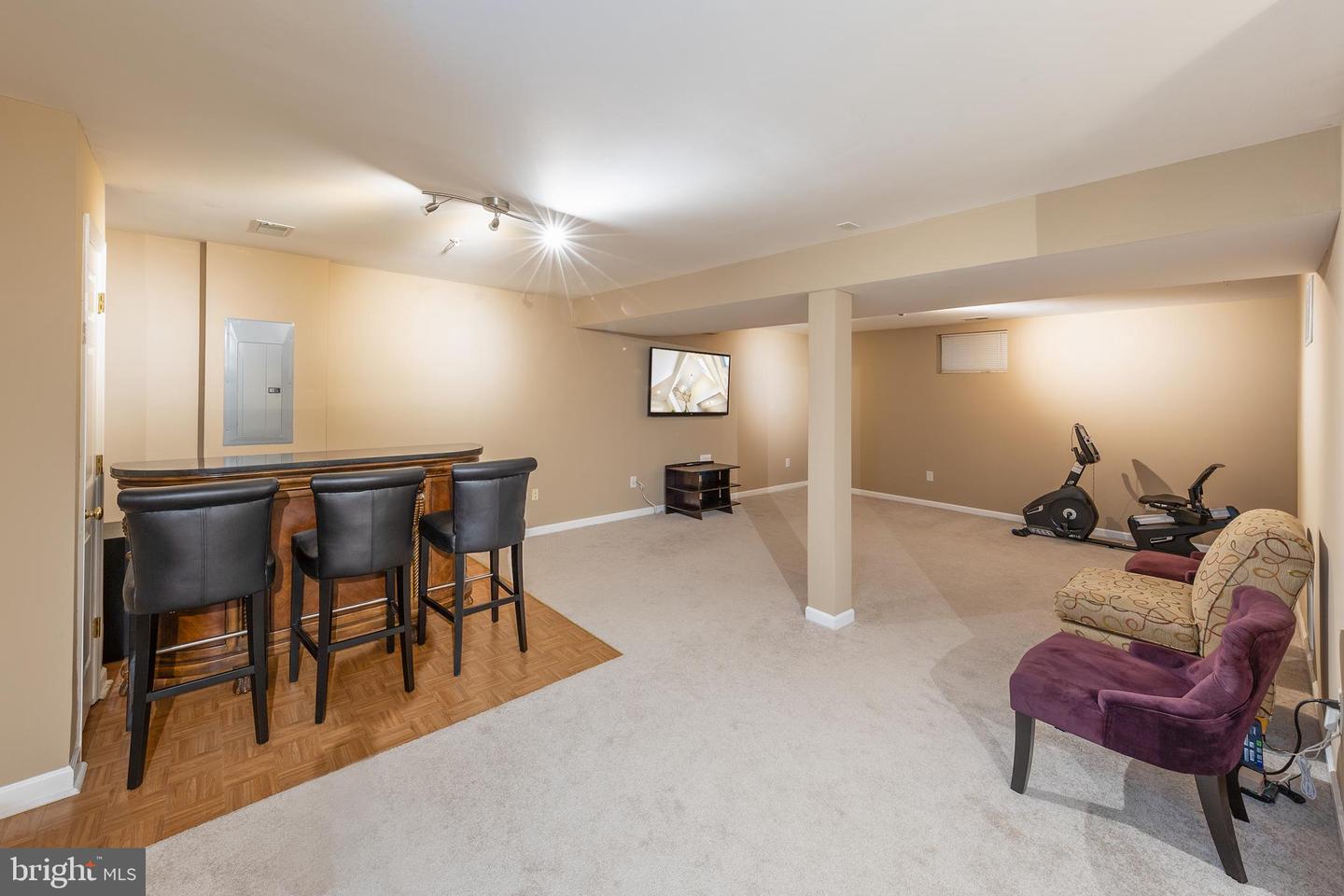 1312 Christopher Ln