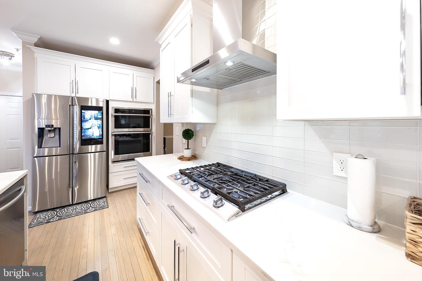 1312 Christopher Ln