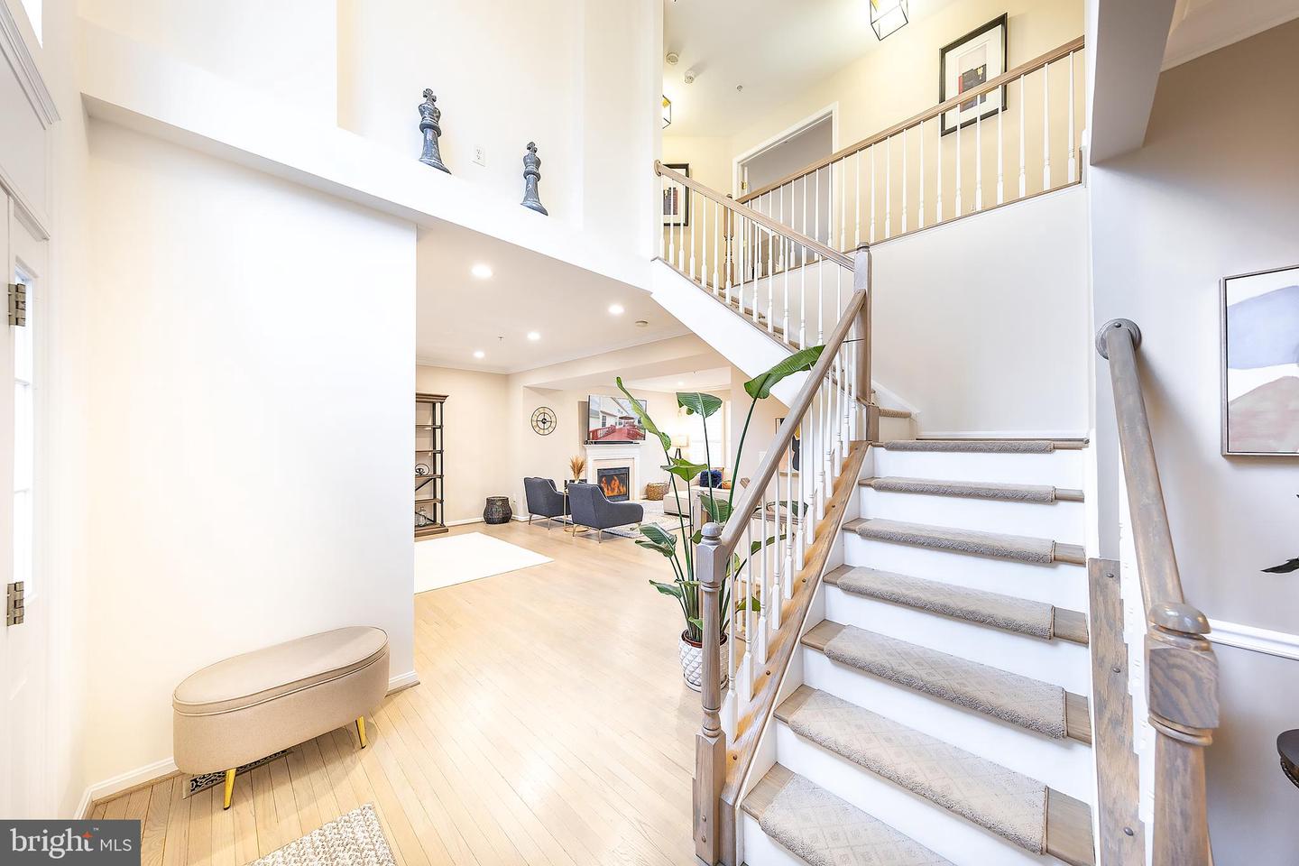 1312 Christopher Ln