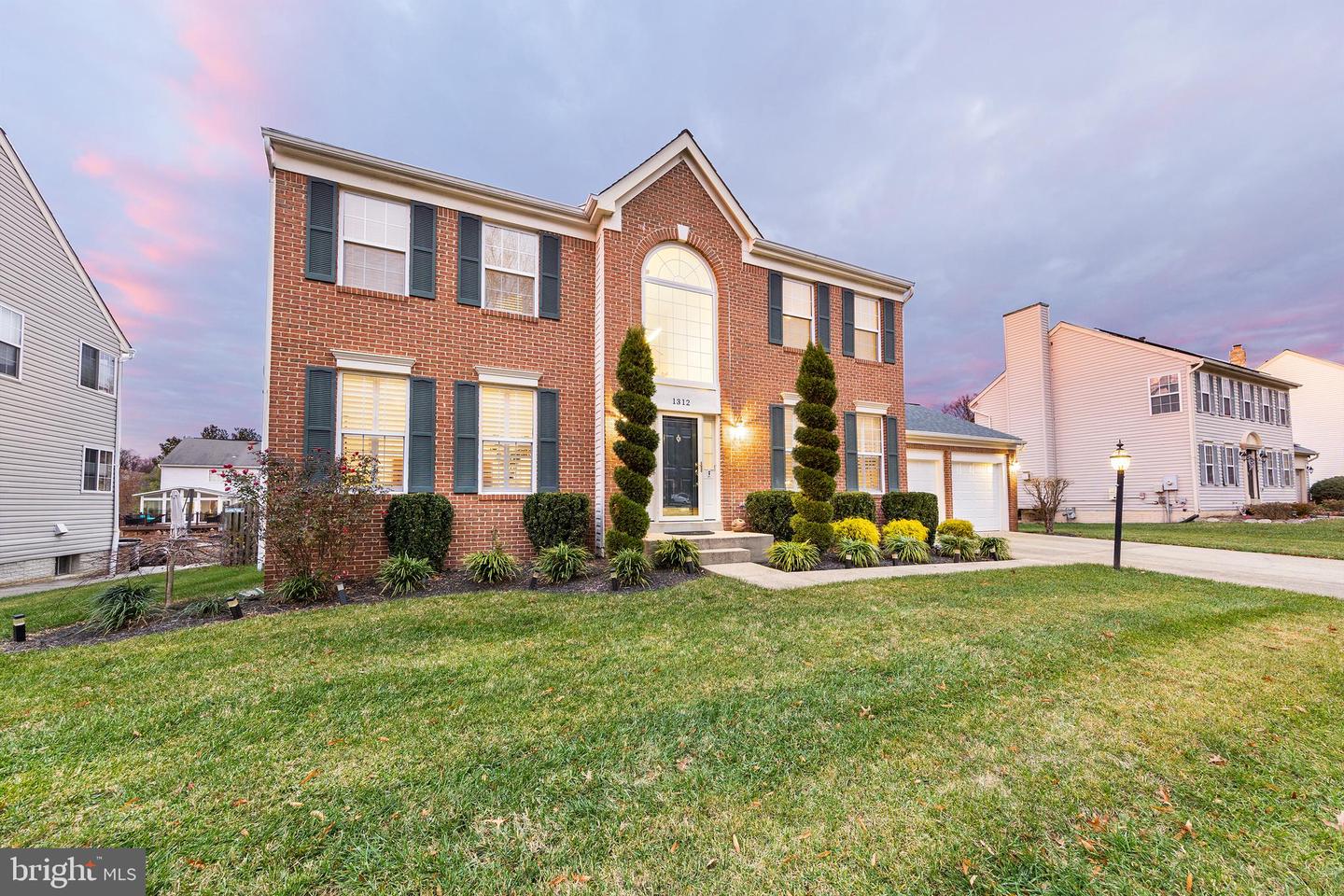 1312 Christopher Ln