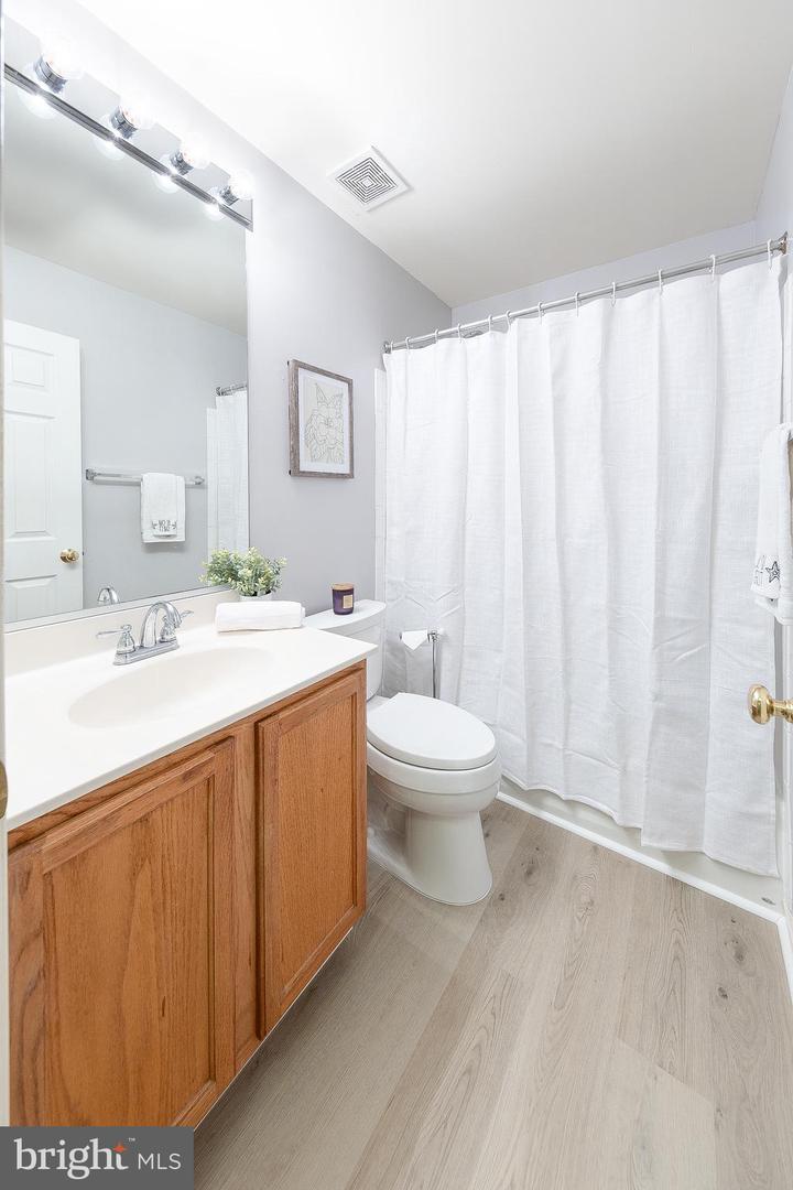 1312 Christopher Ln