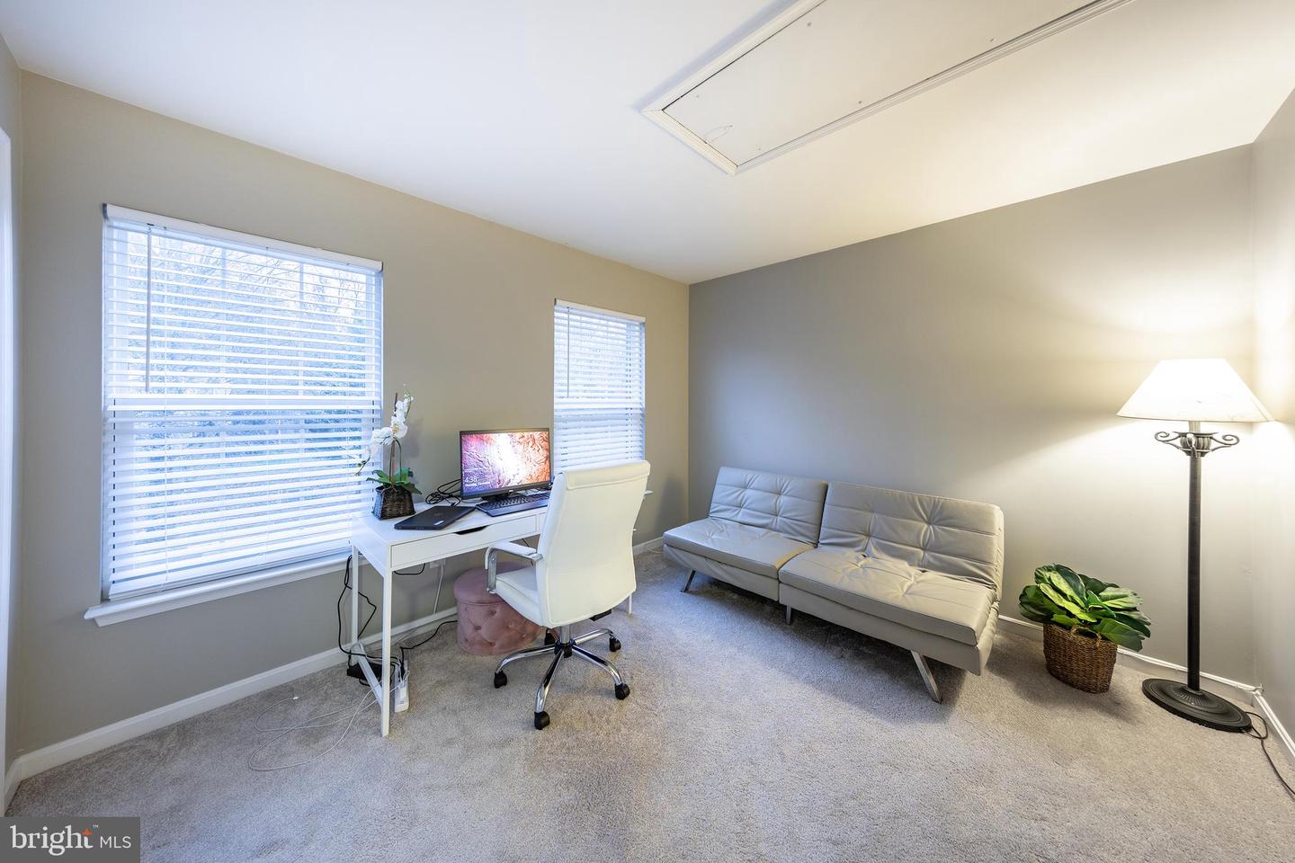 1312 Christopher Ln