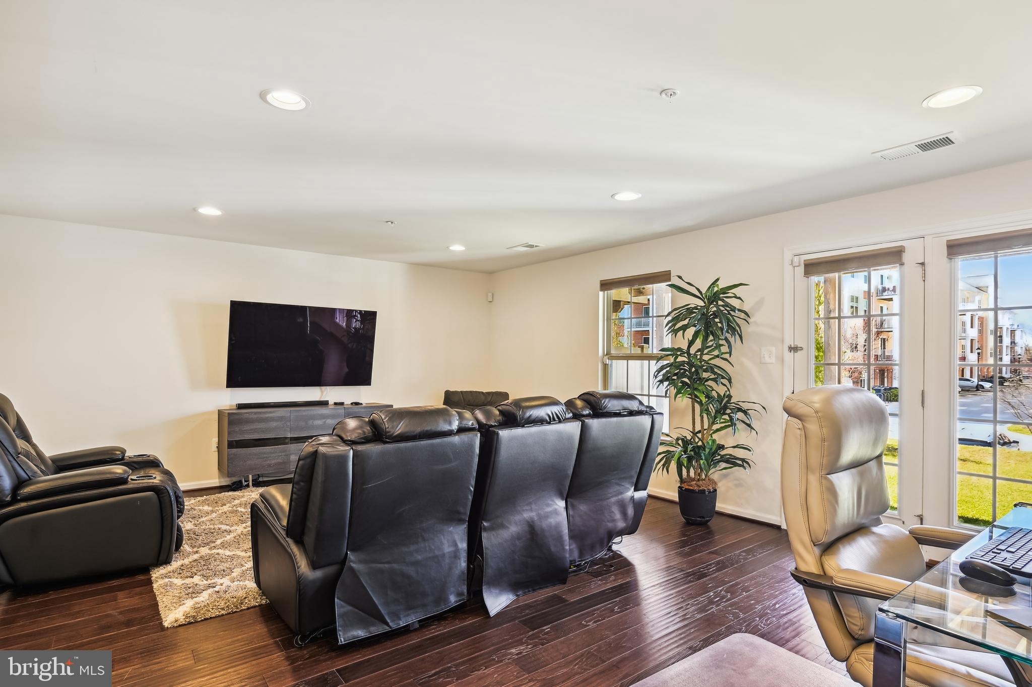 14419 Sandy Ridge Ln