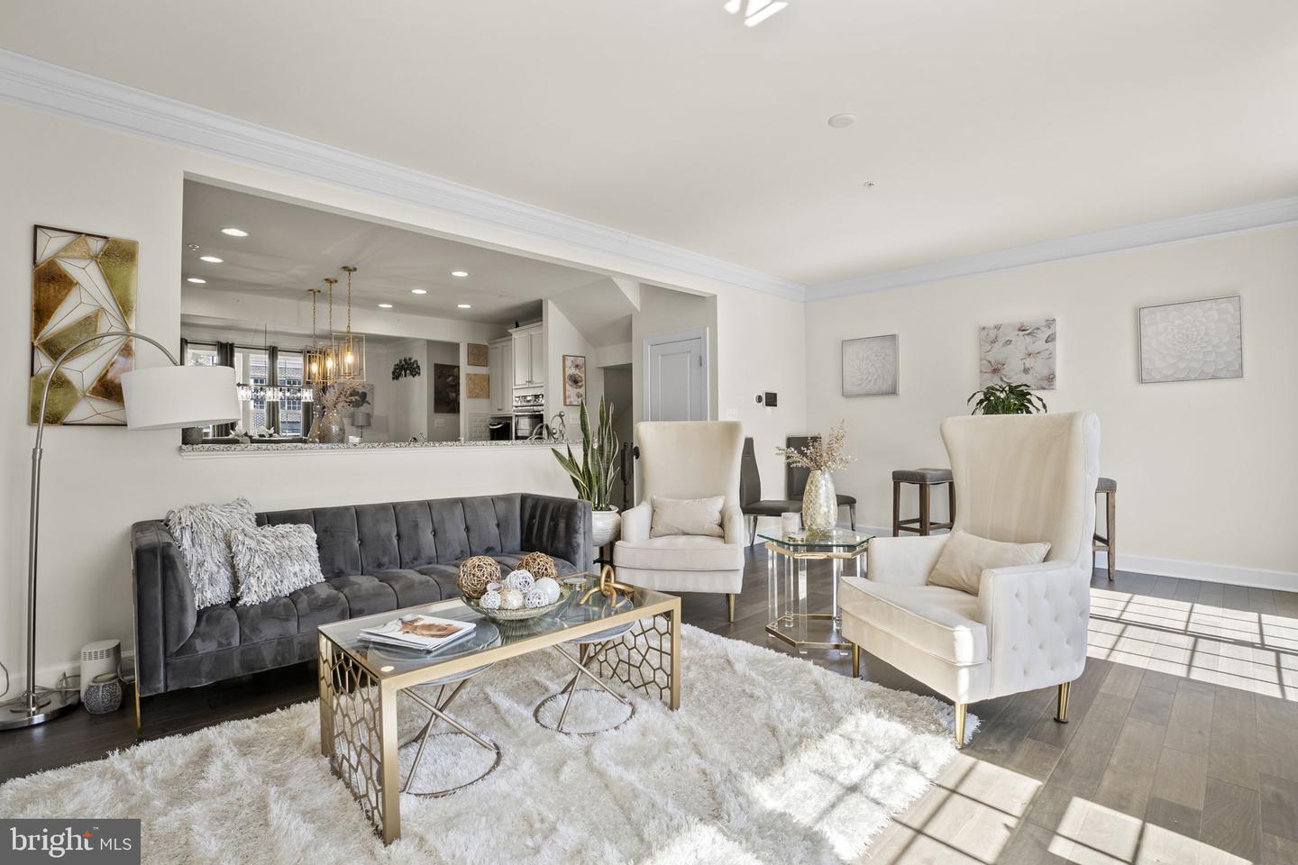 9147 Fox Stream Way
