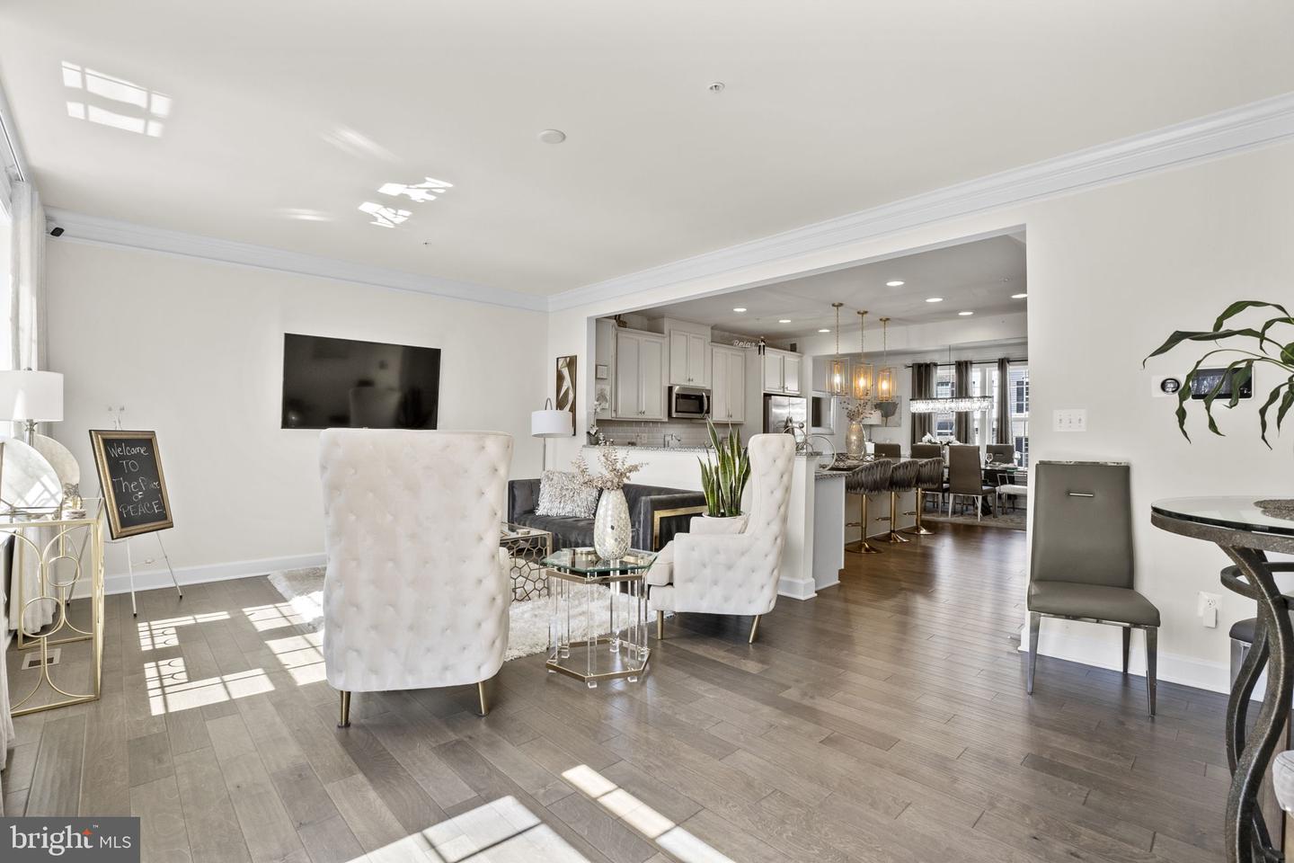 9147 Fox Stream Way