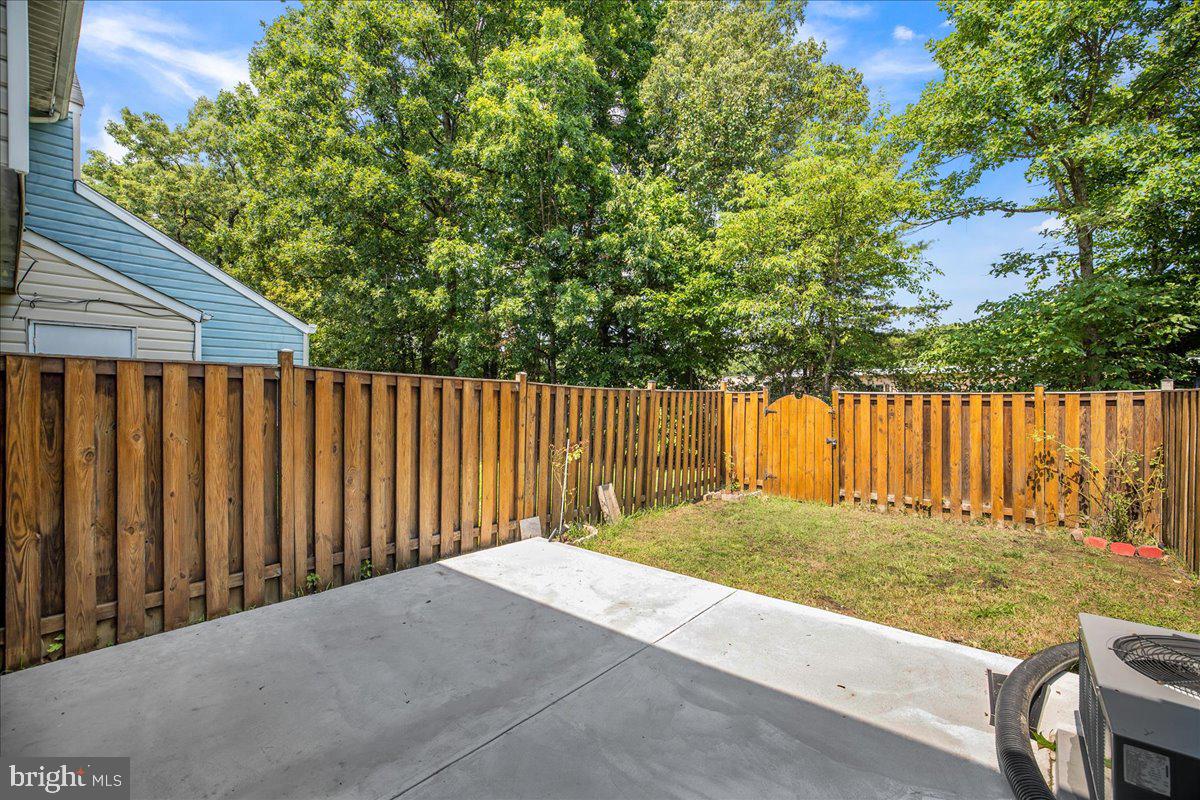 2445 E. Rosecroft Village Circle